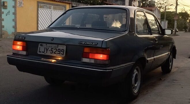PodCarro Testa: Chevrolet Chevette SL 90'