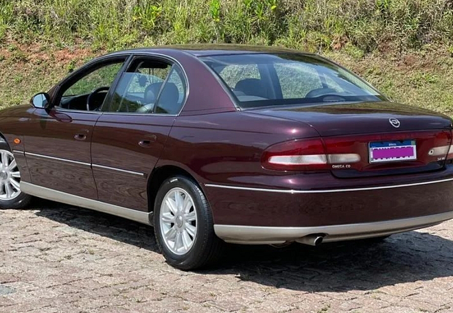 O Sedã Médio e o Ego no Divã