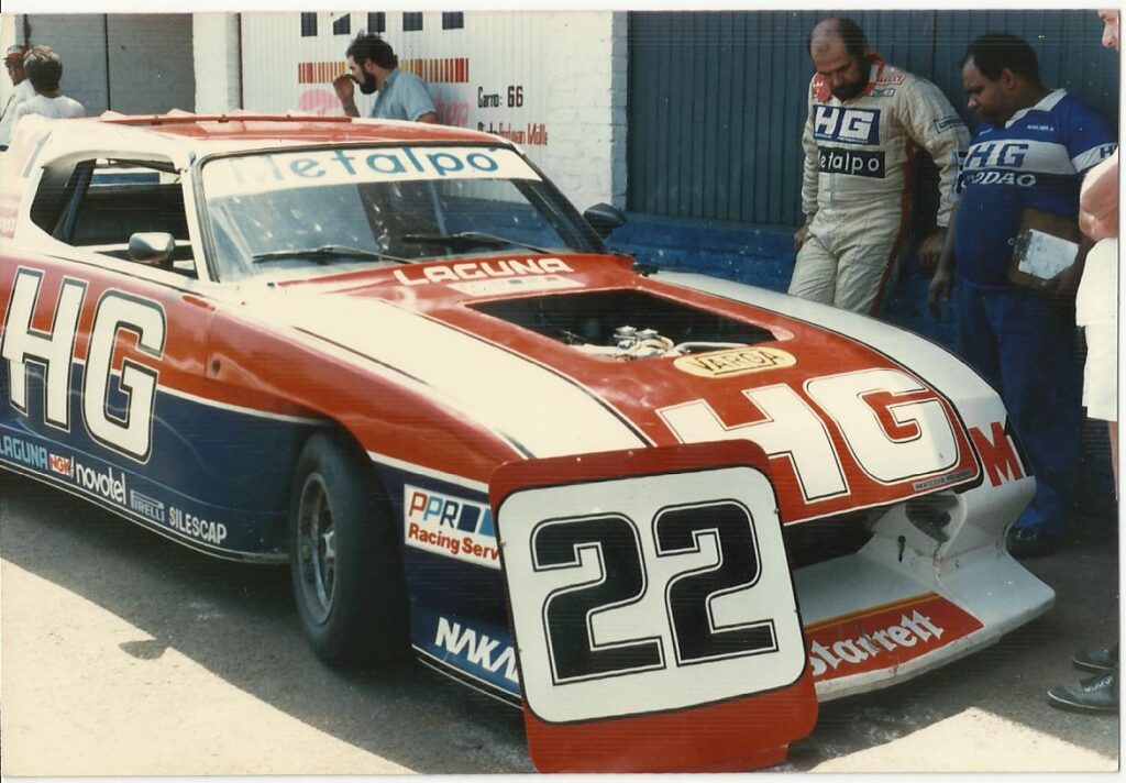 Opala Stock Car HG de Paulo Gomes com a carroceria da Hidroplás